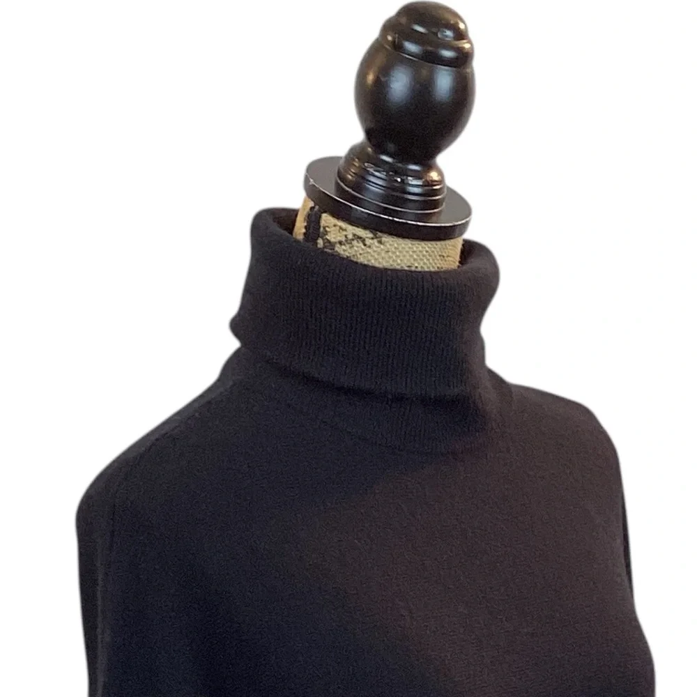 Garnet Hill Cashmere Wool Oversized Turtleneck Sweater Kangaroo Pocket Black - Picture 9 of 15